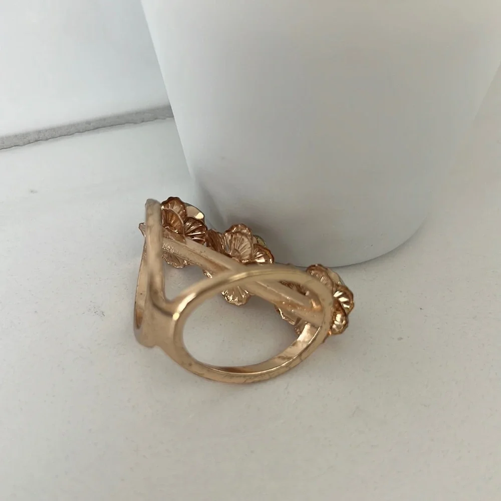 Cute Women's Ring